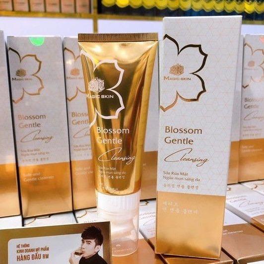 Sữa rửa mặt dịu nhẹ sáng da magic skin