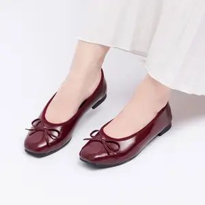 NAVISA BASIC COLLECTION Flatshoes Kotak Glossy Wanita
