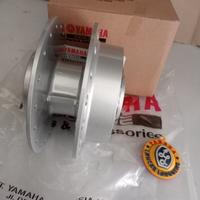 Gambar TROMOL DEPAN FIZR / NOUVO /JUPITER SILVER ORIGINAL YAMAHA 4NS-F5111-01-35 dari Yamaha Lancar Langgeng Kab. Banjarnegara 1 Tokopedia