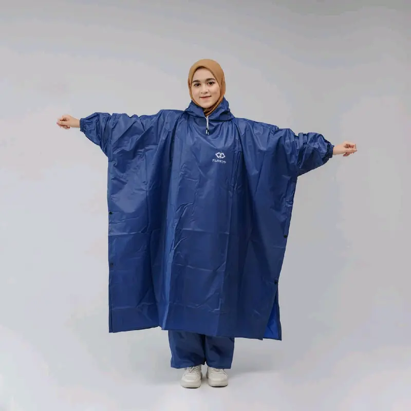 Jas Hujan Ponco Lengan Celana Mantel Hujan Pria Wanita Dewasa Bahan PVC 0,25 Tebal Elastis Floryn 3