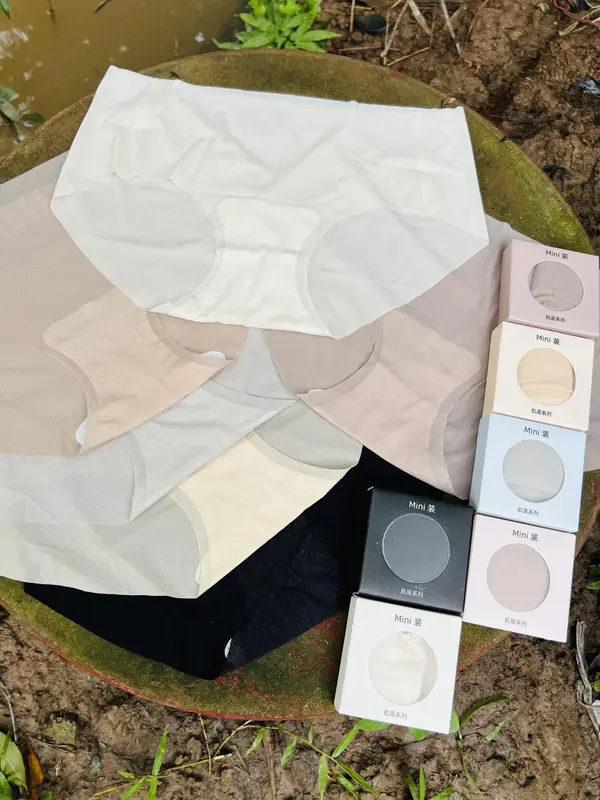 Combo 6 Quần Lót Su Thạch Co Giãn Không Viền ( Free Size từ 40-65kg ) 0