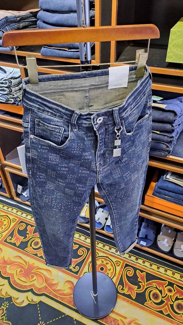 Product Introduction of Quần Jeans Nam Họa tiết ô chữ GENTL MAN Vải co giãn thoải mái - C8155 2