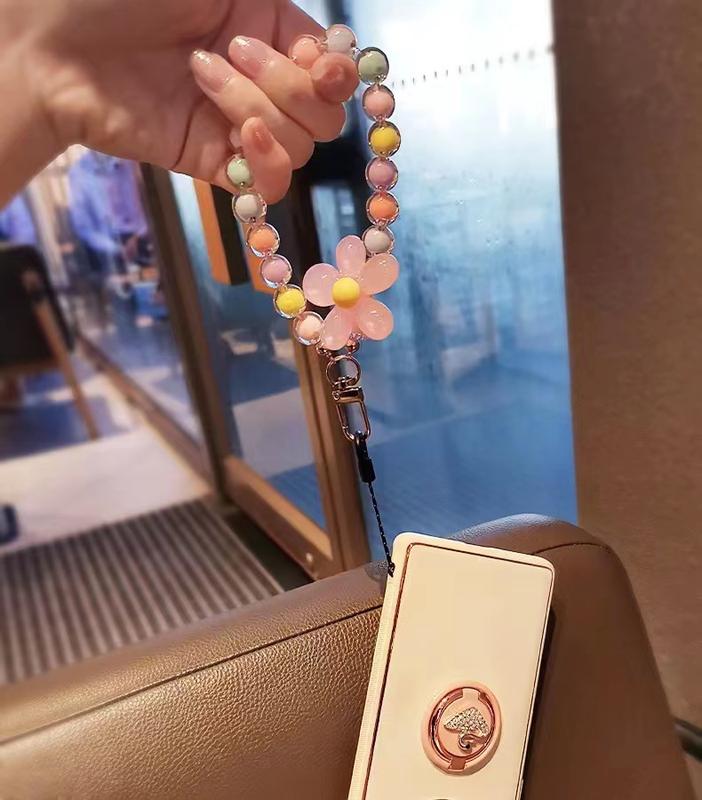 Product Introduction of Royal Bagger New Handmade Bead Flower Bag Straps in Macaron Colors, Unleash Your Korean or Japanese Chic Vibe with This Eye-catching Accessory 2