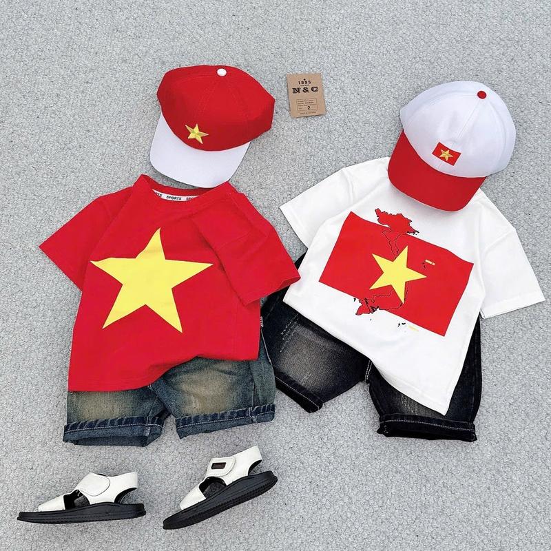 Bộ cộc tay in lá cờ gồm áo và quần jean cho bé trai có 2 màu trắng và đỏ ( kèm mũ) từ 8-28kg[shop linhkids88] mũ màu ngẫu nhiên