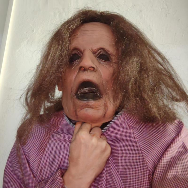 Product Introduction of Old Lady Latex Mask, 1 Count Long Hair Scream Grandma Mask, Party Horror Granny Witch Mask, Halloween Lifelike Role-play Costume Props 3