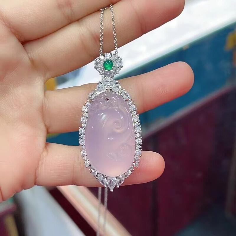 Product Introduction of Silver-plated inlaid agate white chalcedony ruyi pendant green agate female jade necklace pendant 4