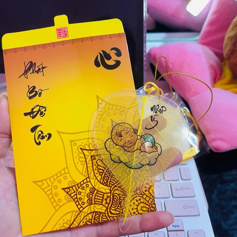 Miếng Trang Trí nội thất, ví tiền , ốp lưng điện thoại