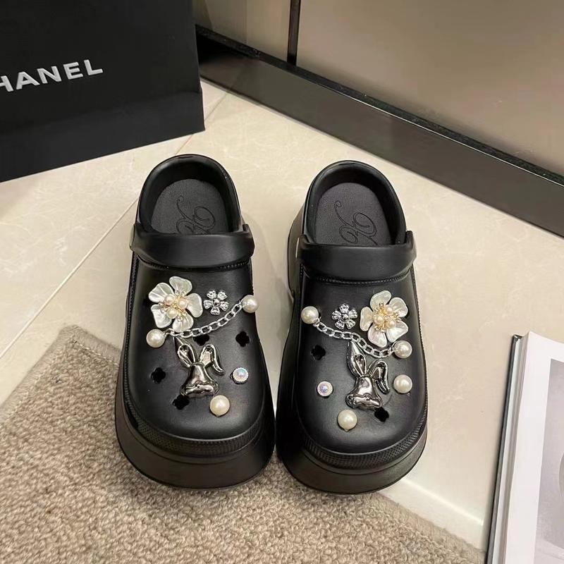 Dép Sục Nữ Cross Chất Liệu Eva Đế Cao 7 cm Dép SanDal Nữ Có Quai Hậu Dễ Đi , Êm Chân , Thoải Mái Kèm Sticker Dễ Thương 1