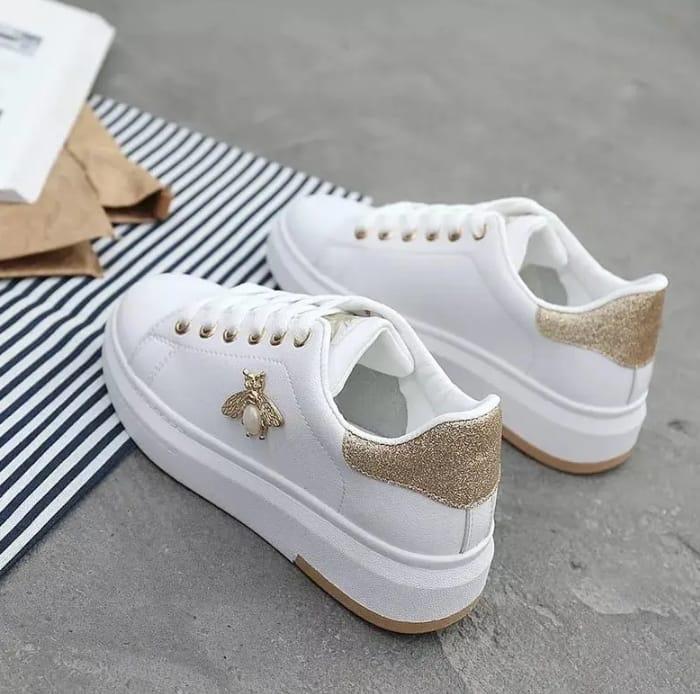 Shoestea. Sepatu Sneakers Wanita Preasi lebah Terbaru Dua Warna Aneka Ukuran untuk Wanita 37-40 Casual 2