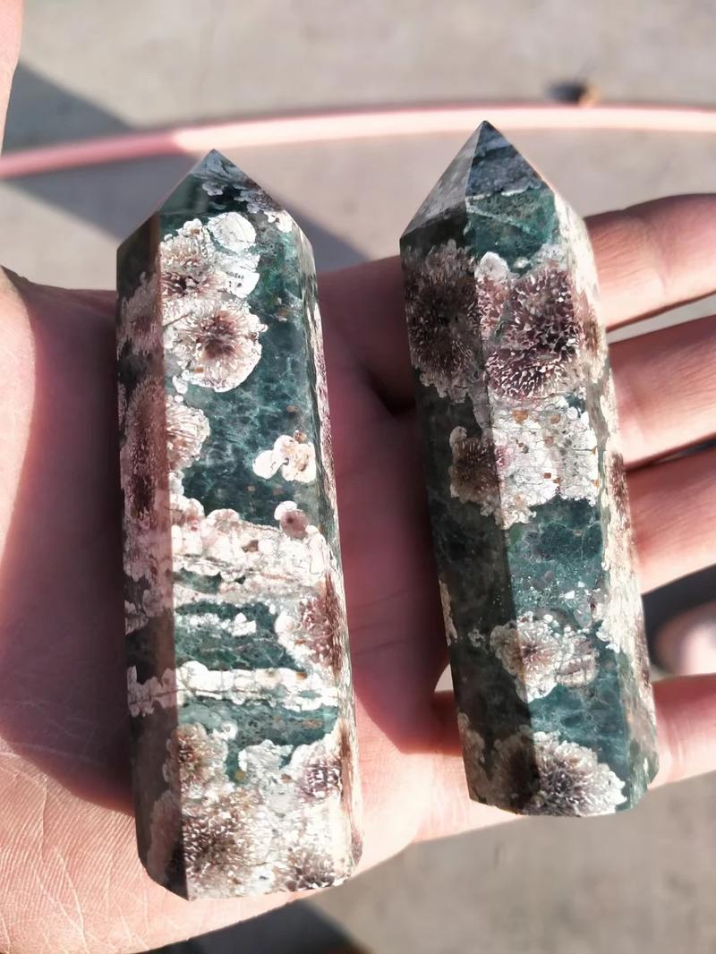 Product Introduction of 9cm Natural Green Cherry Blossom Stone Tower Wand Point Stone Obelisk Home Decoration Prisms Wicca Chakra Healing Crystals Decor 16