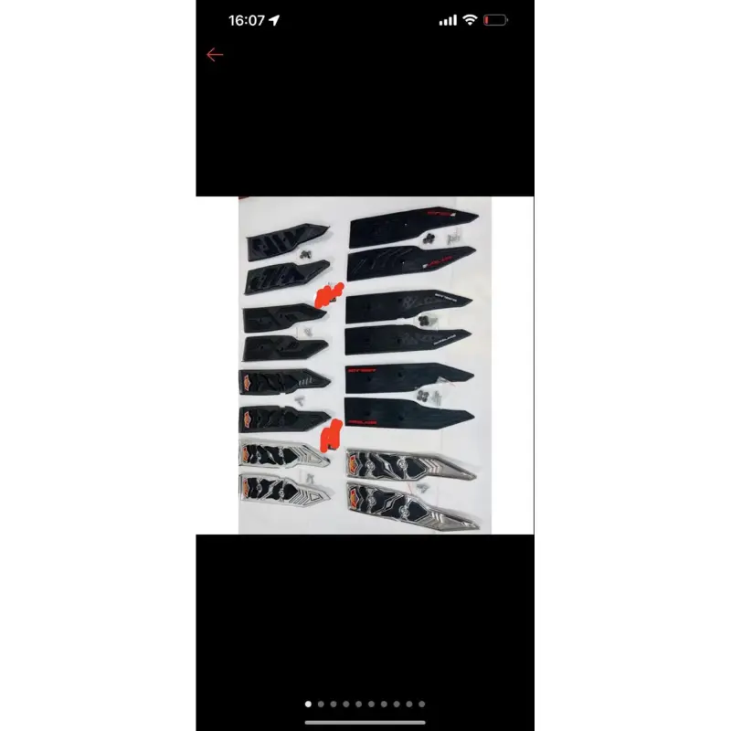 Thảm,Lót sàn để chân xe AIR BLADE 2023-2025(125-160cc giá 1 đôi)