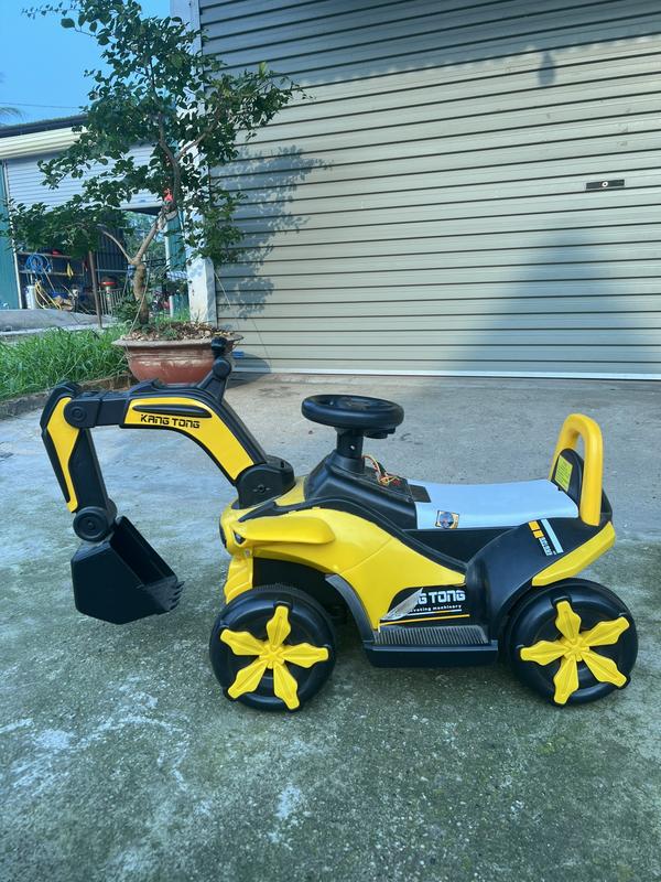 Xe máy xúc điện cỡ đại 688 có đèn nhạc, kèm sạc cho bé loại mới Đồ Chơi