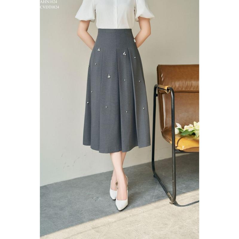 TIINSTORE Chân váy nữ cạp liền chiết ly đính đá dáng xoè nữ tính CHD334