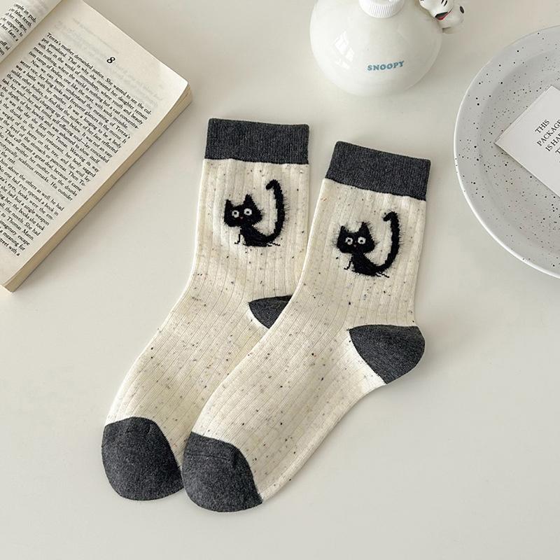 Product Introduction of Cute Animal Socks Cartoon Puppy Cat Trendy Autumn/Winter Cotton Yarns Flocking Plush Stockings Fashion Warm Casual Women's Socks 23