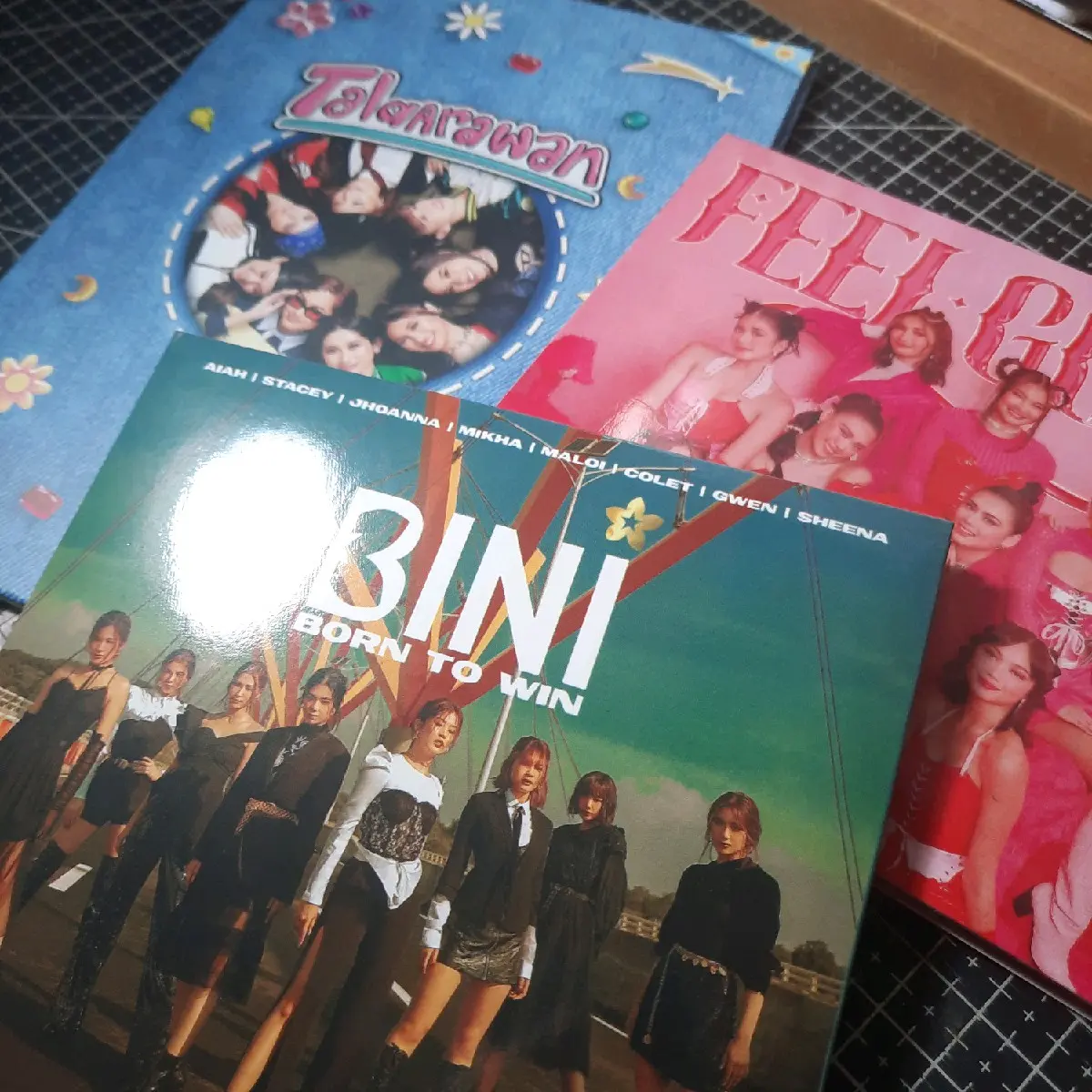 (OFC) BINI ALBUM PHOTOCARD TINGI
