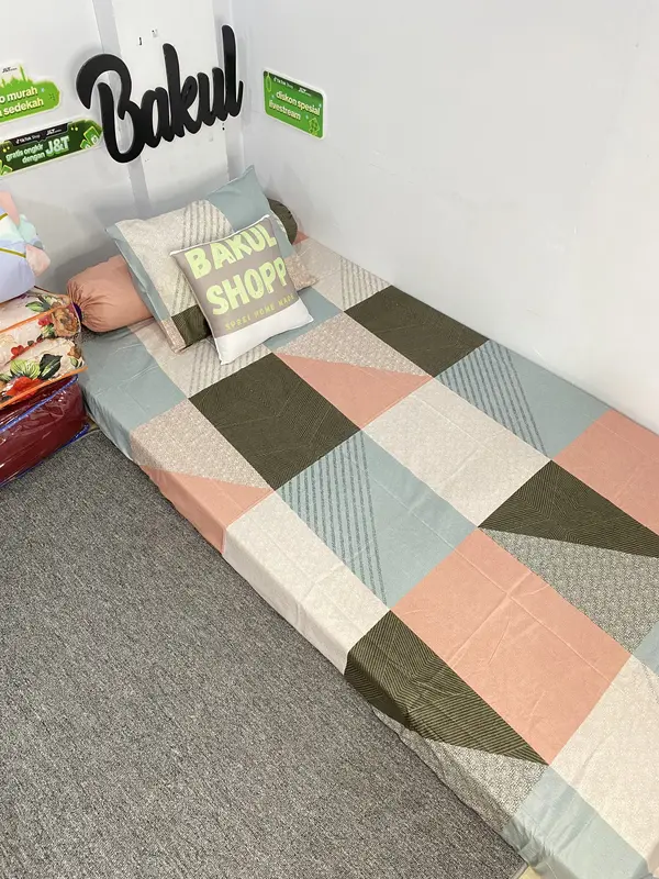 (Gratis Sarung Bantal dan Guling ) Sprei Murah Promo 180 160 120 x200 Satu Set Karakter Bahan Katun Halus Premium Terbaru/ Bakulshopp 5