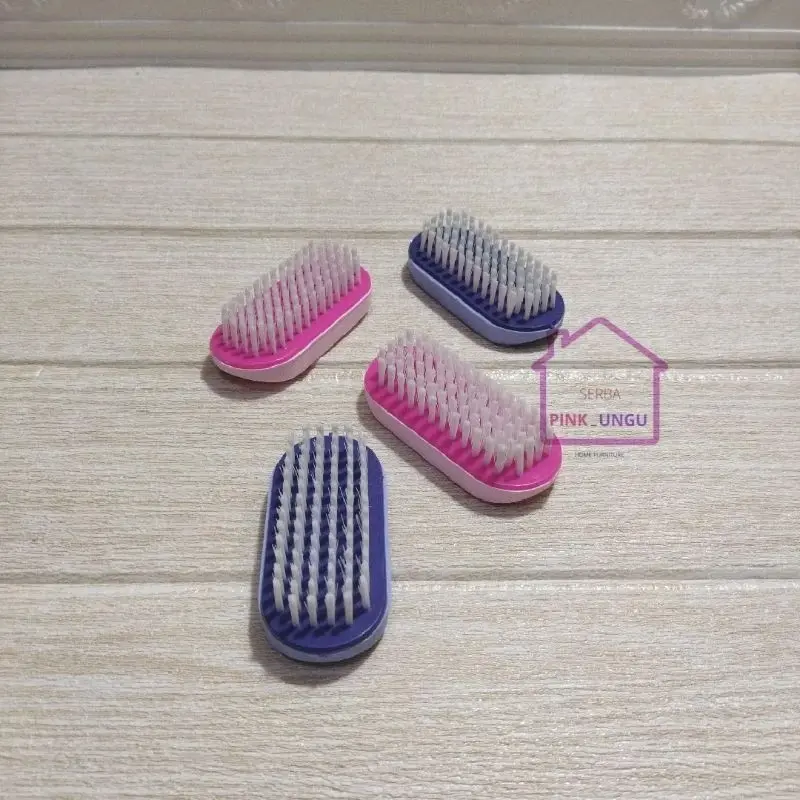 Sikat baju pink, Sikat baju ungu, 1