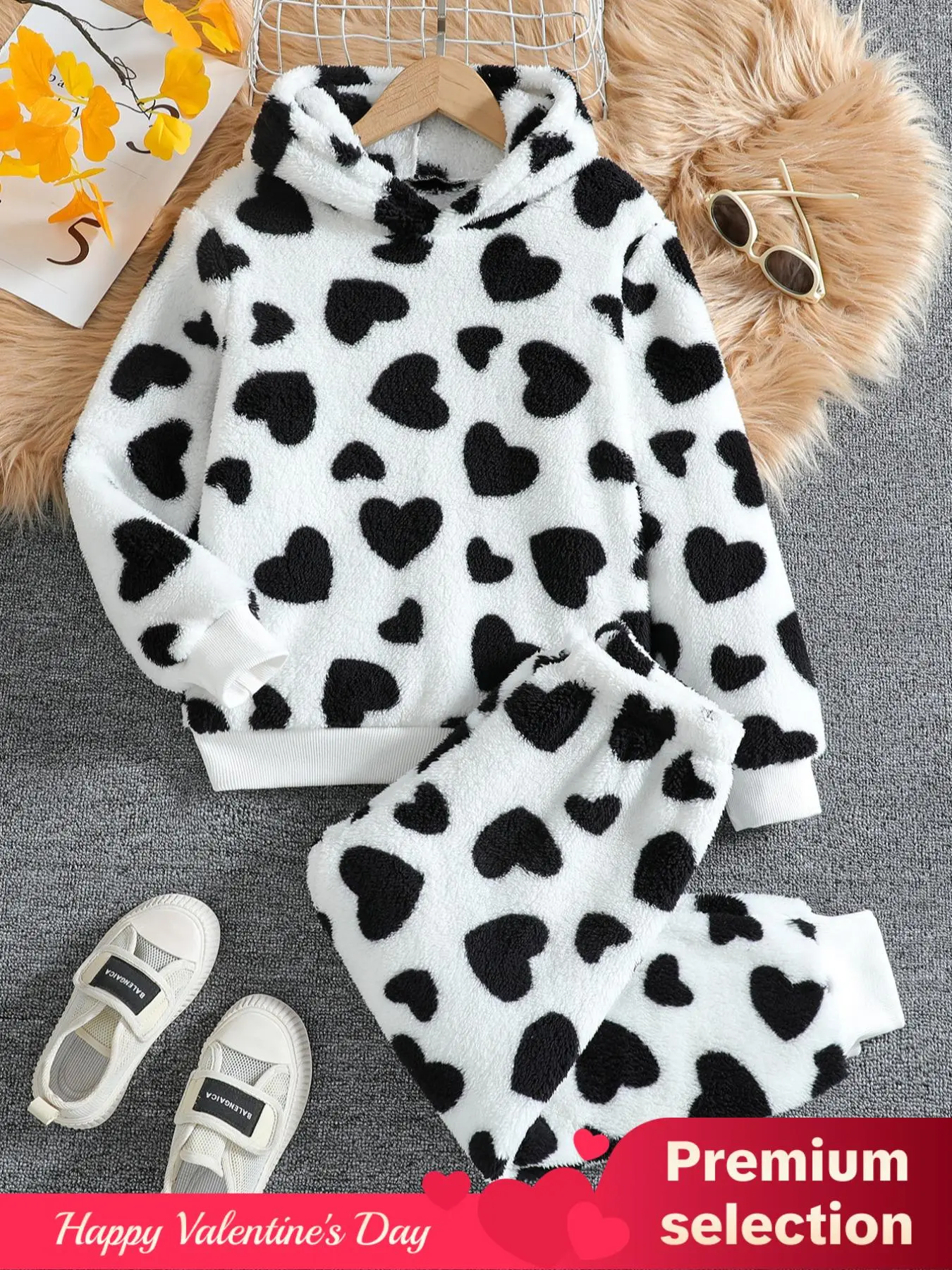 Two-Piece Set Girl's Heart Print Hoodie & Pants Set, Casual Long Sleeve Hooded Sweatshirt & Trousers for Fall & Winter, Kids Clothes for Daily Wear Valentine's Day, gift