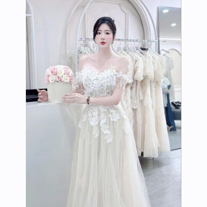 Đầm trắng cô dâu đi tiệc bàn A712 kiểu 2 dây form xòe dáng dài chất ren phối lưới mix hoa có đệm mút freesize KimHoa77 Nữ Kem Váy Cưới Áo Cưới Dress Women