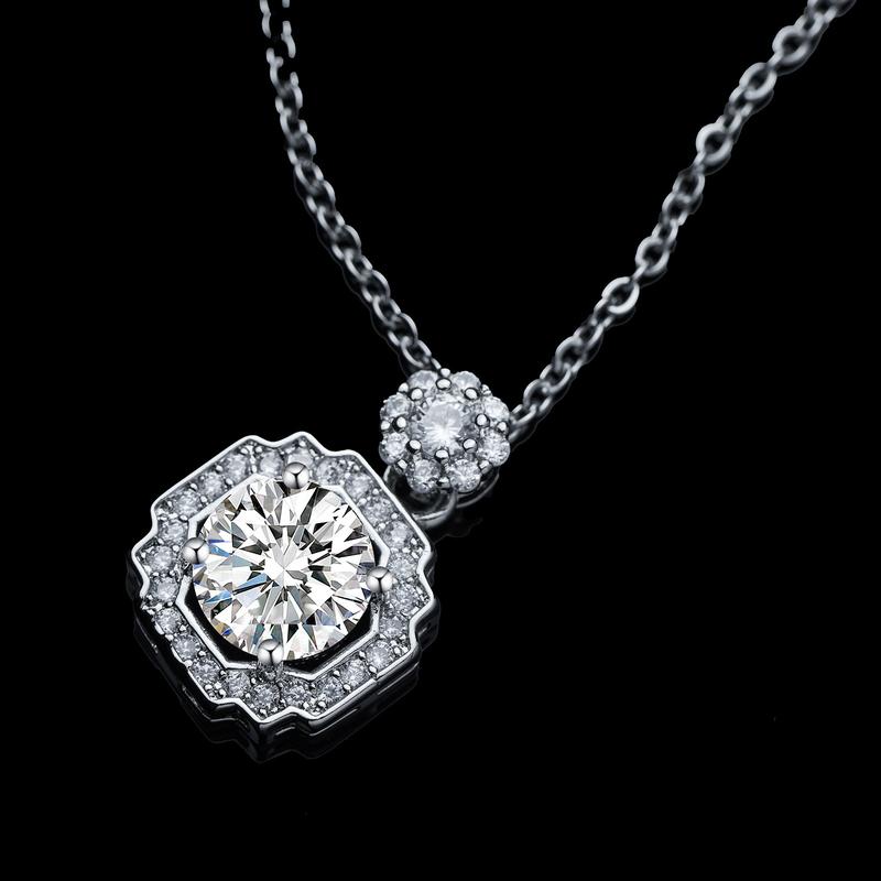 Hot-Selling Imitation Chic Rhinestone Jewelry Pendant Eight Hearts and Eight Arrows Zircon Plated Pt950 Engagement Necklace for Women Fashion Jewelry 1