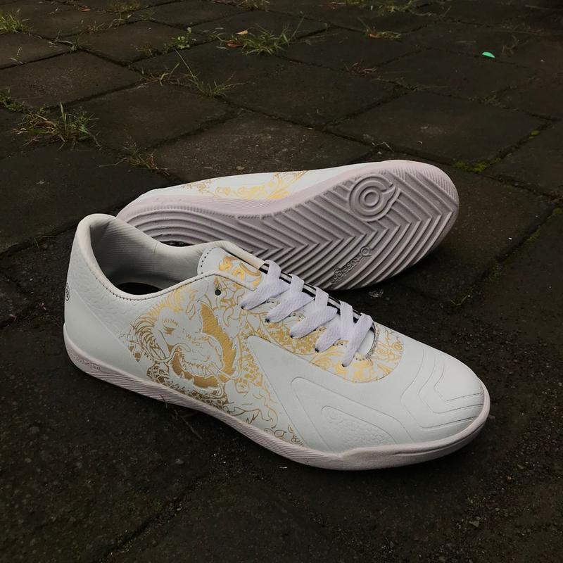 Sepatu Futsal Ortuseight 8
