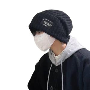 หมวกบีนนี่ฤดูหนาวแบบหลวมสำหรับทุกเพศ ปี 2025 พร้อมส่ง หนาขึ้น ขยายได้ ใช้งานได้หลากหลาย ช่วยให้ใบหน้าดูเรียวขึ้น หมวกถักอุ่น หมวกกันหนาว แฟชั่นขั้นสูง สไตล์ใหม่ ดีไซน์มีความรู้สึก