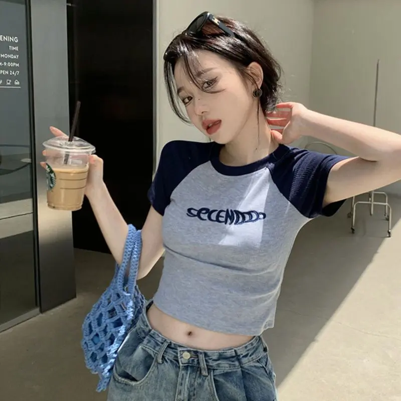 Summer New Pure Desire Style Short Student Top Hot Girl Slim-Fit Short-Sleeved T-shirt Female American Design Sense Ins