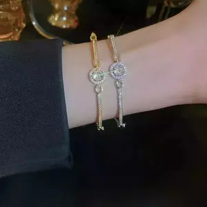 Gelang Tangan Elegan Wanita Fashion Cantik Gelang Dihiasi Dengan Diamond Cantik