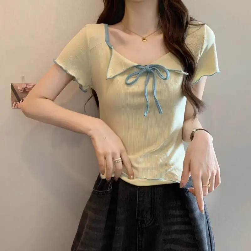 Áo Thun ngắn Tay Áo Lụa Lạnh Phong Cách Dễ Thương Và Gợi Cảm, Dành Cho Nữ, Hàng Mới Về Mùa Hè 2025, Thiết Kế Buộc Dây Ngắn Độc Đáo Áo Bó Sát