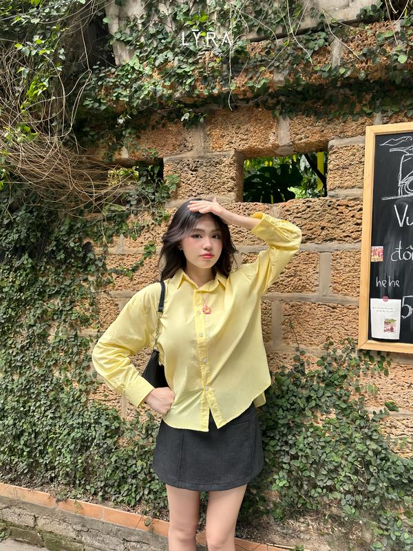 LYRA - (ÁO SƠ MI THÊU NGỰA) nữ form vừa dài tay thêu ngựa, chất thô Hàn cao cấp, kiểu dáng trendy hiện đại LWNSM010 2