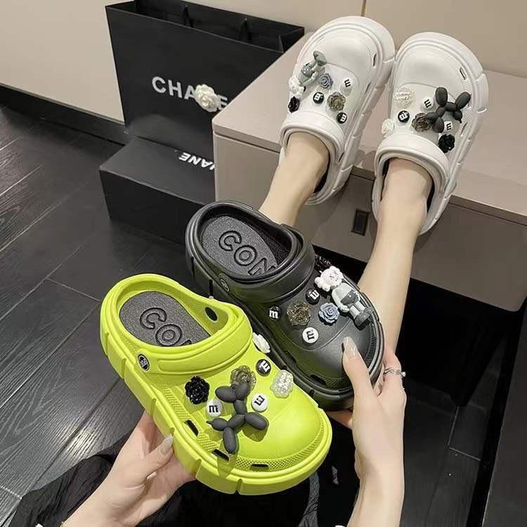 CROC LẠC ĐÀ 3D ĐỘN ĐẾ 5CM .ÊM CHÂN CHO CÁC NÀNG Nữ Cao Su DéP GiàY Shoes Đế Bằng