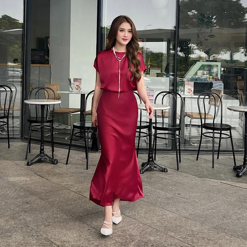 Quần Áo Nữ Hot Trend COLOUR - Set áo tay dơi + chân váy dài đuôi cá ( Chất lụa ) Voi Women