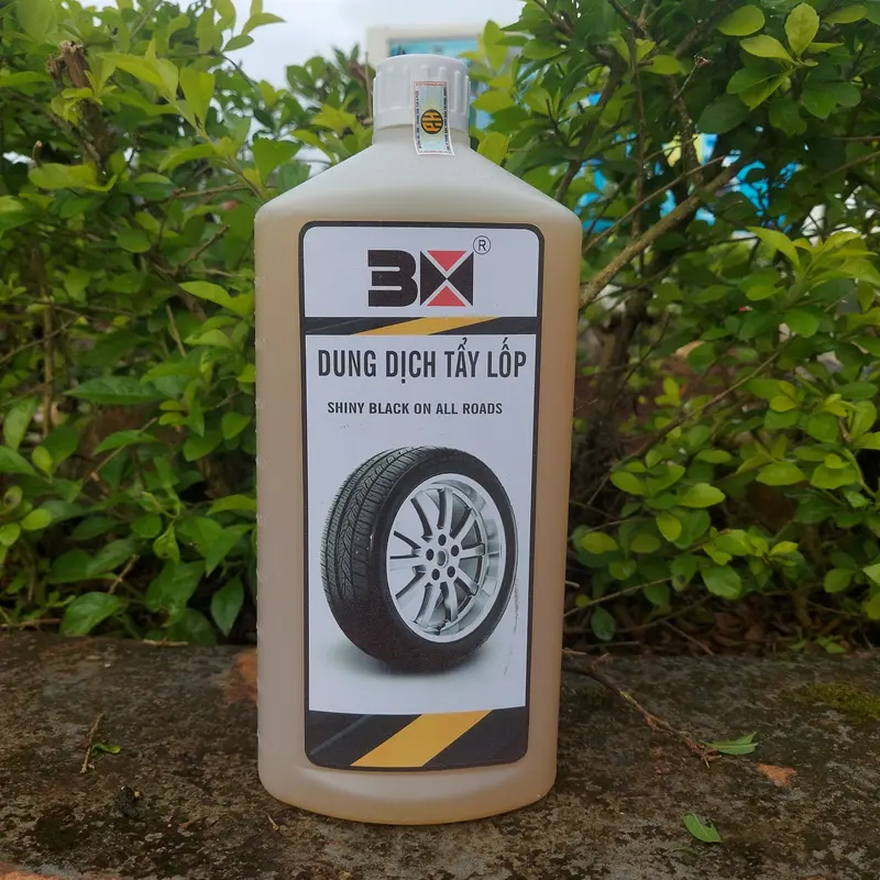 Dung Dịch Tẩy Lốp Ô Tô Chuyên Dụng 3X Chai 1 Lít 1