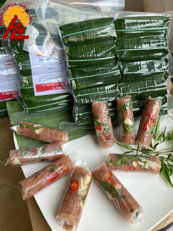 Đặc sản Thanh Hoá: 30 Nem Chua Đặc Biệt. Hàng y hình, đóng túi hút chân không. Chua Cay nem chua nem chua hoá