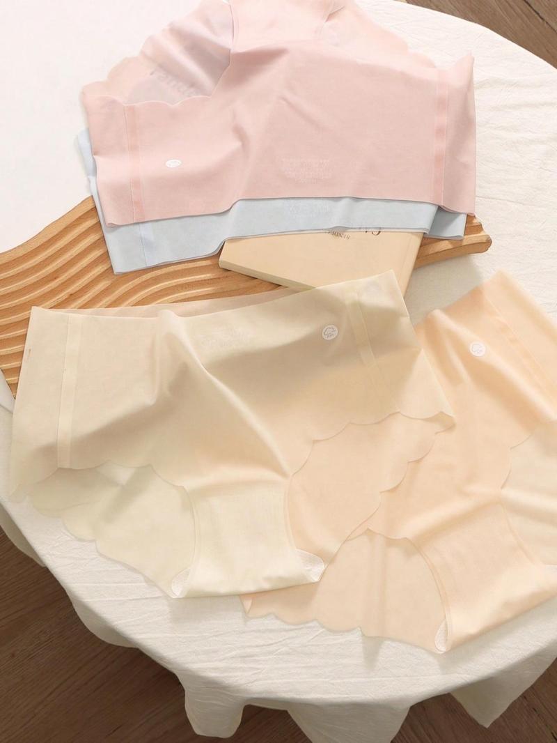 Product Introduction of Women's Solid Color  Seamless Ice Silk Brief, Soft Comfy Breathable Knicker for Daily Wear, Underwear for All Seasons 5