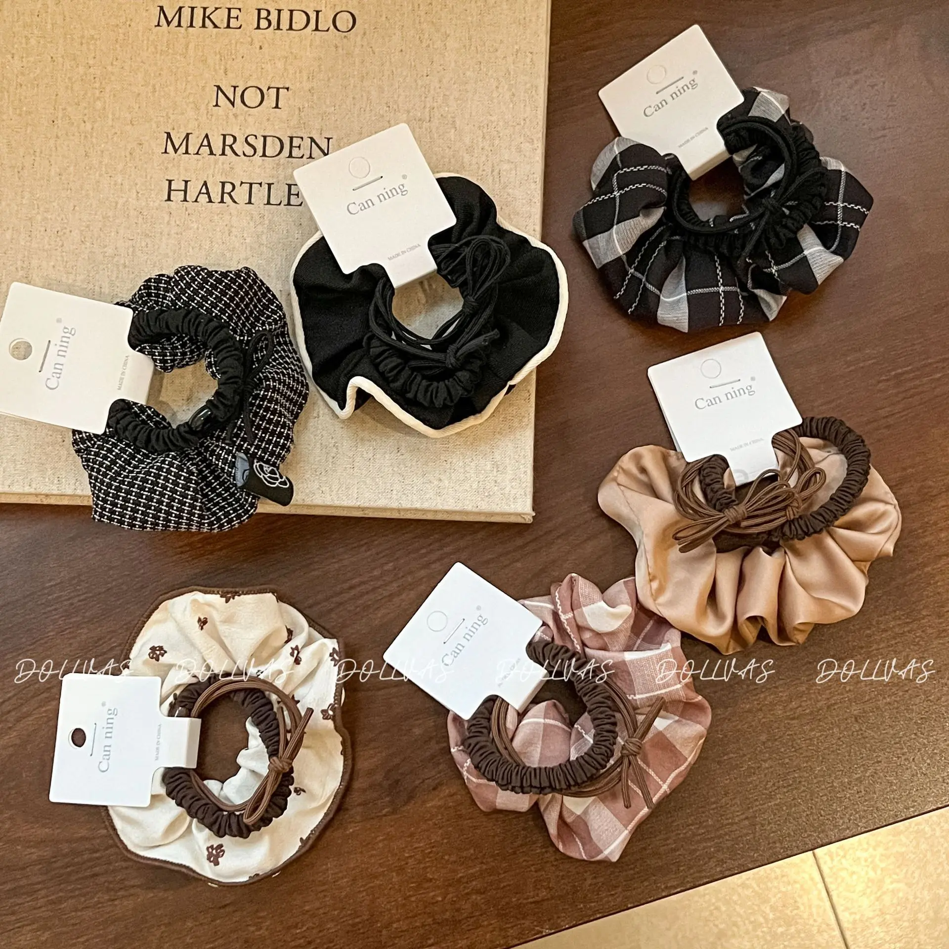2025 new sweet milk tea coffee color black plaid plaid large intestine hair band ponytail headgear texture hair accessories wholesale