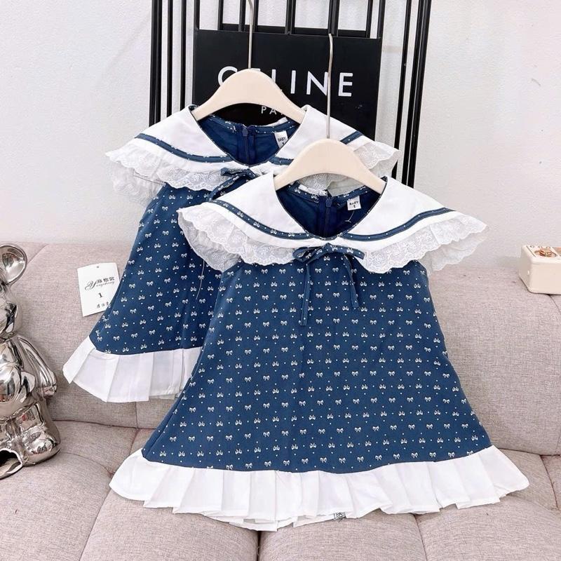 [Kem Dâu Kids] Váy jeans cổ thuỷ thủ bản to hoạ tiết nơ cực xinh cho bé gái đáng yêu (9-28kg)