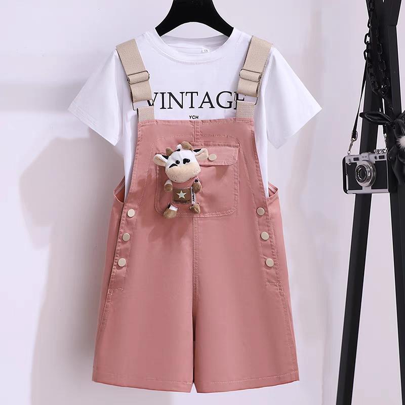 Yếm Đùi Kaki Tặng Gấu Cho Bé Gái (Không Kèm Áo), Túi Sau, Cúc Cài 2 Bên, Quai Dây Điều Chỉnh - Kem