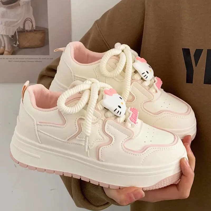 Giày Nữ Hello Kitty Dopamine Chính Hãng XINGX, Giày Trắng Mũi To, Đế Mới, Giày Thể Thao Thường Ngày Dễ Phối Đồ Năm 2025