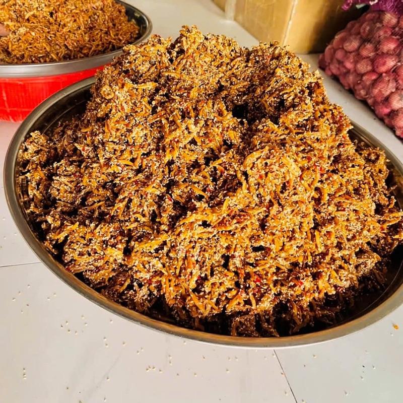 2 Hủ 400G ( Luôn Cả Hủ) Cá Cơm Rim Mè Vừng Vị Mặn Ngọt Cay Nhẹ - Ăn Vặt Cô Hai 5