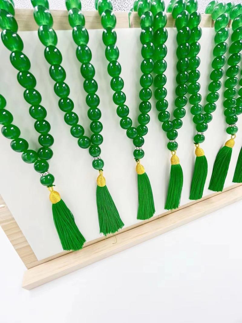 Product Introduction of 2025 New Fashionable Versatile Style33 Pieces 12mm Crystal Large Beads Golden Tassel Muslim Prayer Beads Tasbih 5