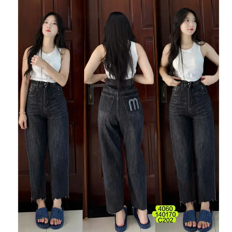 Quần Baggy Jean (Thêu chữ M) Lưng cạp cao, Ống suông vải Jean loại 1 5