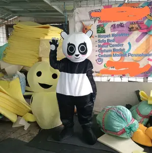 Kostum badut panda