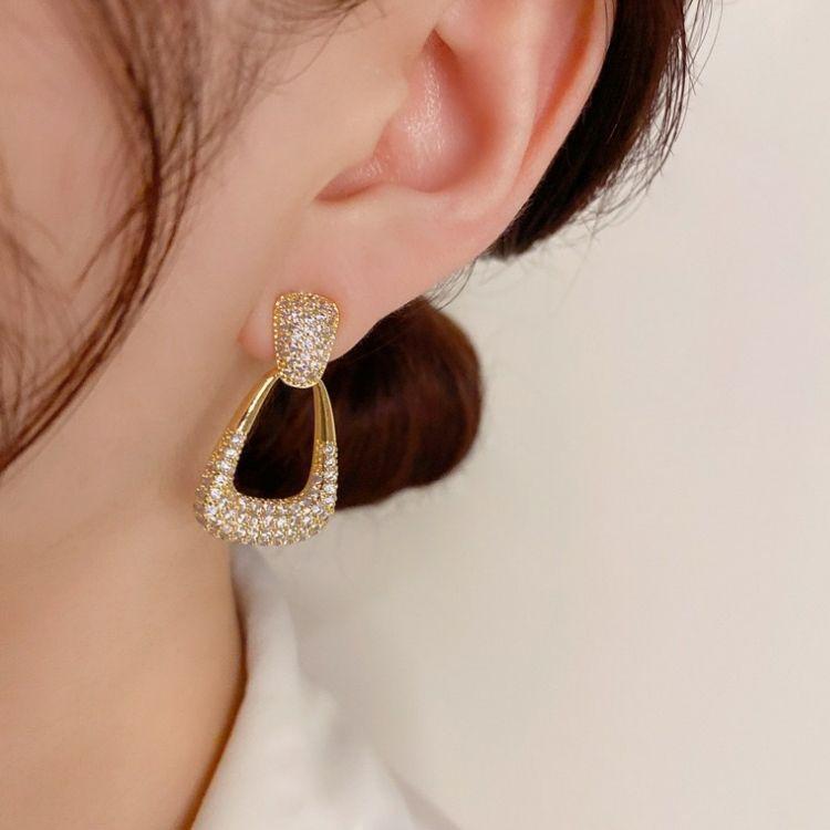 Product Introduction of 2025 New S925 Silver Needle New Niche Design Full Diamond Geometric Earrings Retro Style Versatile Ear Jewelry 1241 5