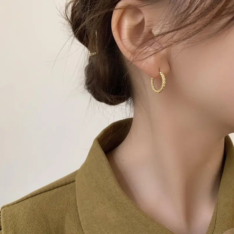 Anting Titanium Bulat Simpel 1053