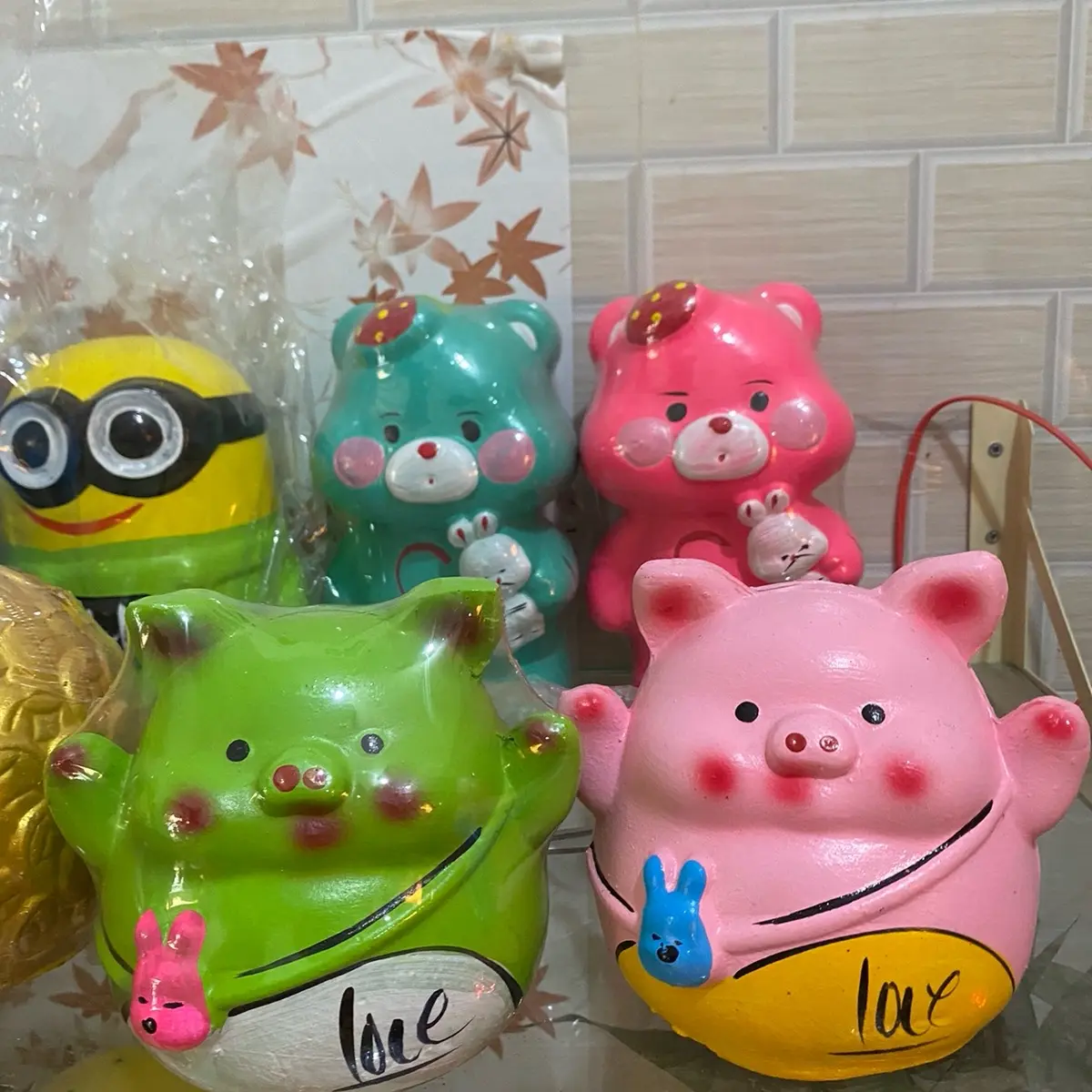 Heo túi thỏ, giao màu ngẫu nhiên