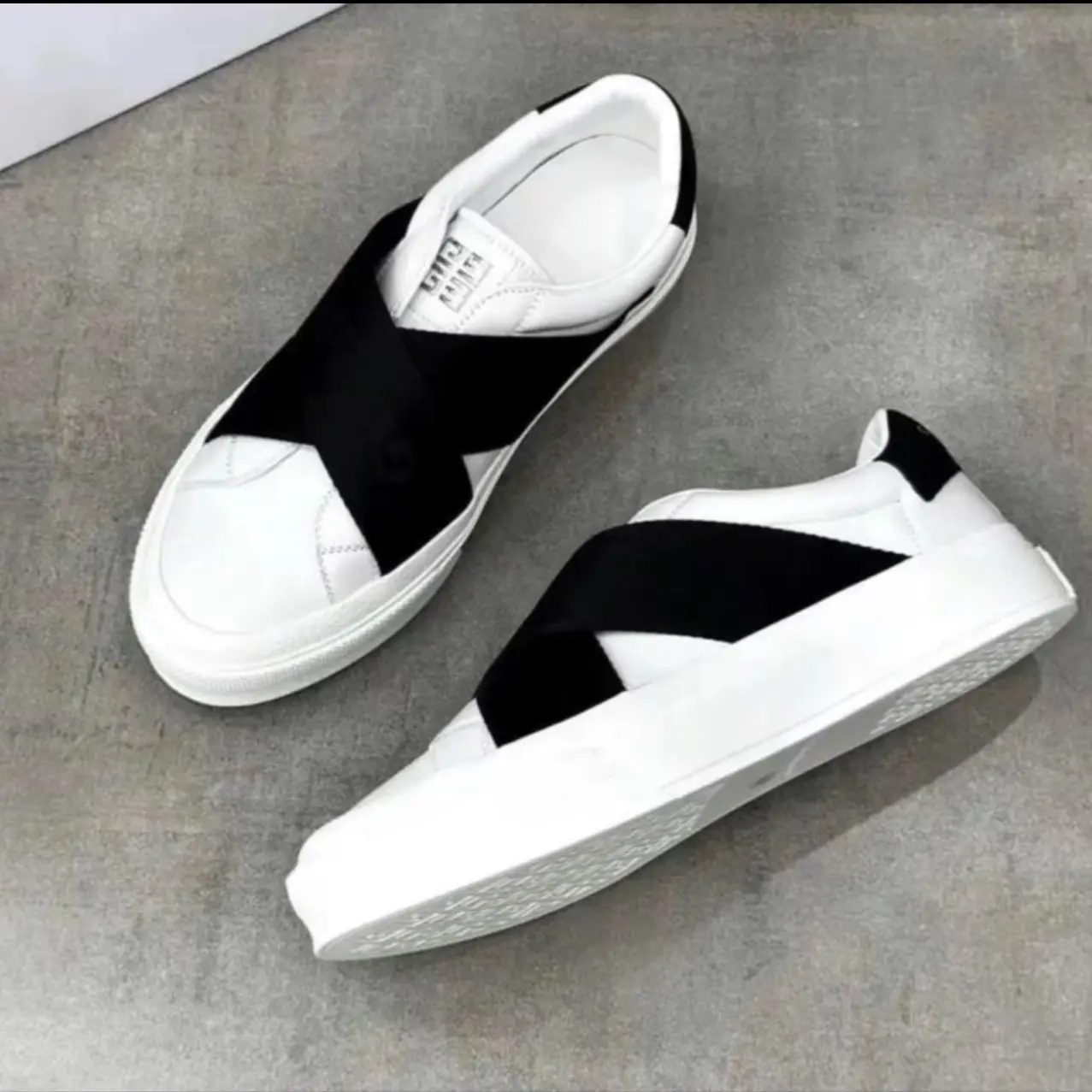 Giày chéo nam nữ full size 36-43 hot trend Loafer Đế Bằng Shoes Mũi tròn Mùa hè