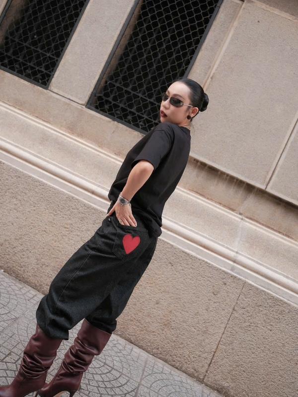  Quần jeans ống suông nữ túi tim BASIC OKAN JEANS 