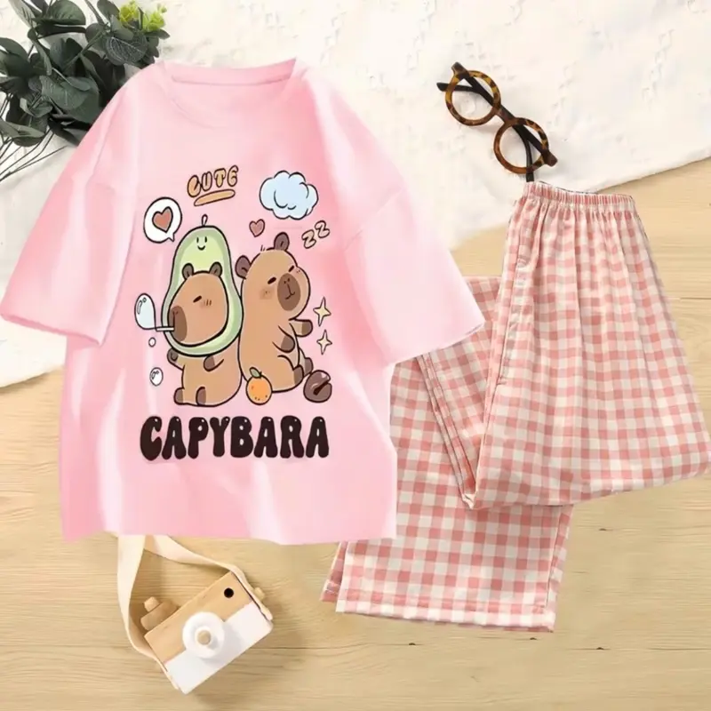 Bộ quần áo thun ngắn tay quần xuông hoạ tiết caro, áo in hình CAPYBARAS đễ thương cho be gái từ 14-38kg 0