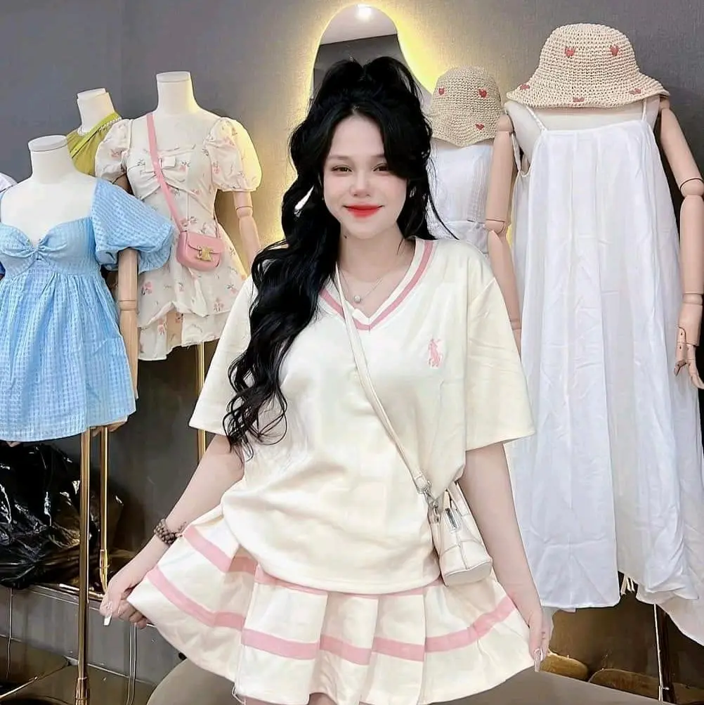 Sét Váy Xòe Cổ Tim Họa Tiết Kẻ